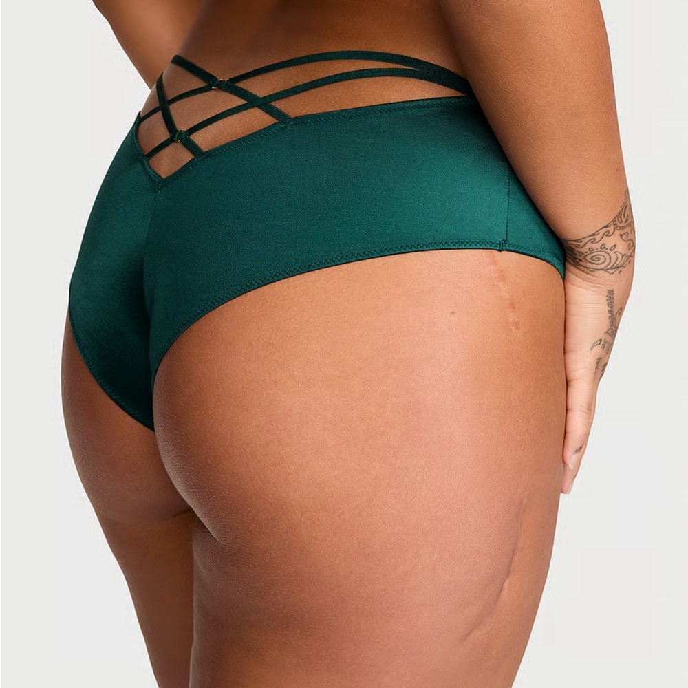 VERY SEXY
Strappy Back High-Leg Cheeky Panty
